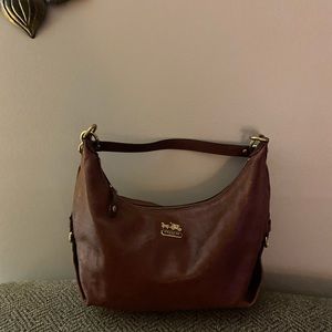Medium Brown leather hobo coach bag.